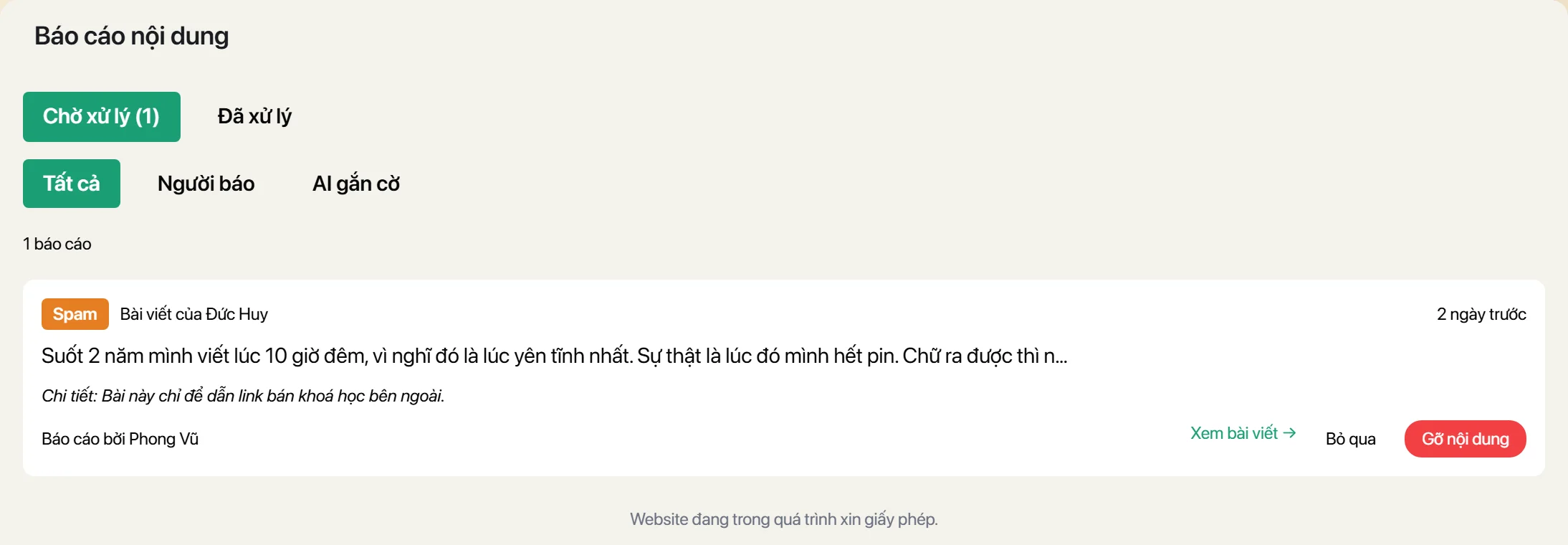 Hàng đợi báo cáo nội dung với tab Chờ xử lý, Đã xử lý và lọc theo người báo hoặc AI gắn cờ